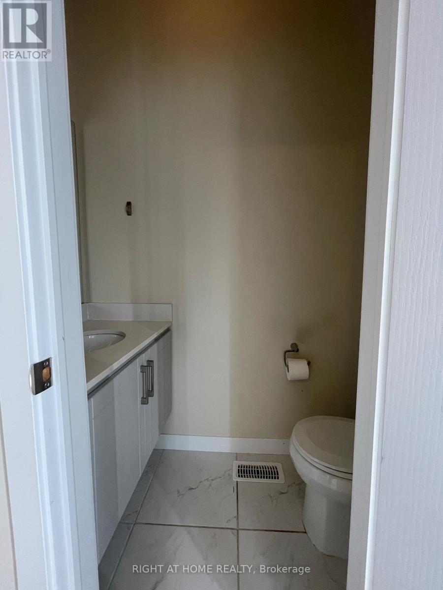 59 Denistoun Street, Welland, Ontario  L3C 0H6 - Photo 8 - X12602116