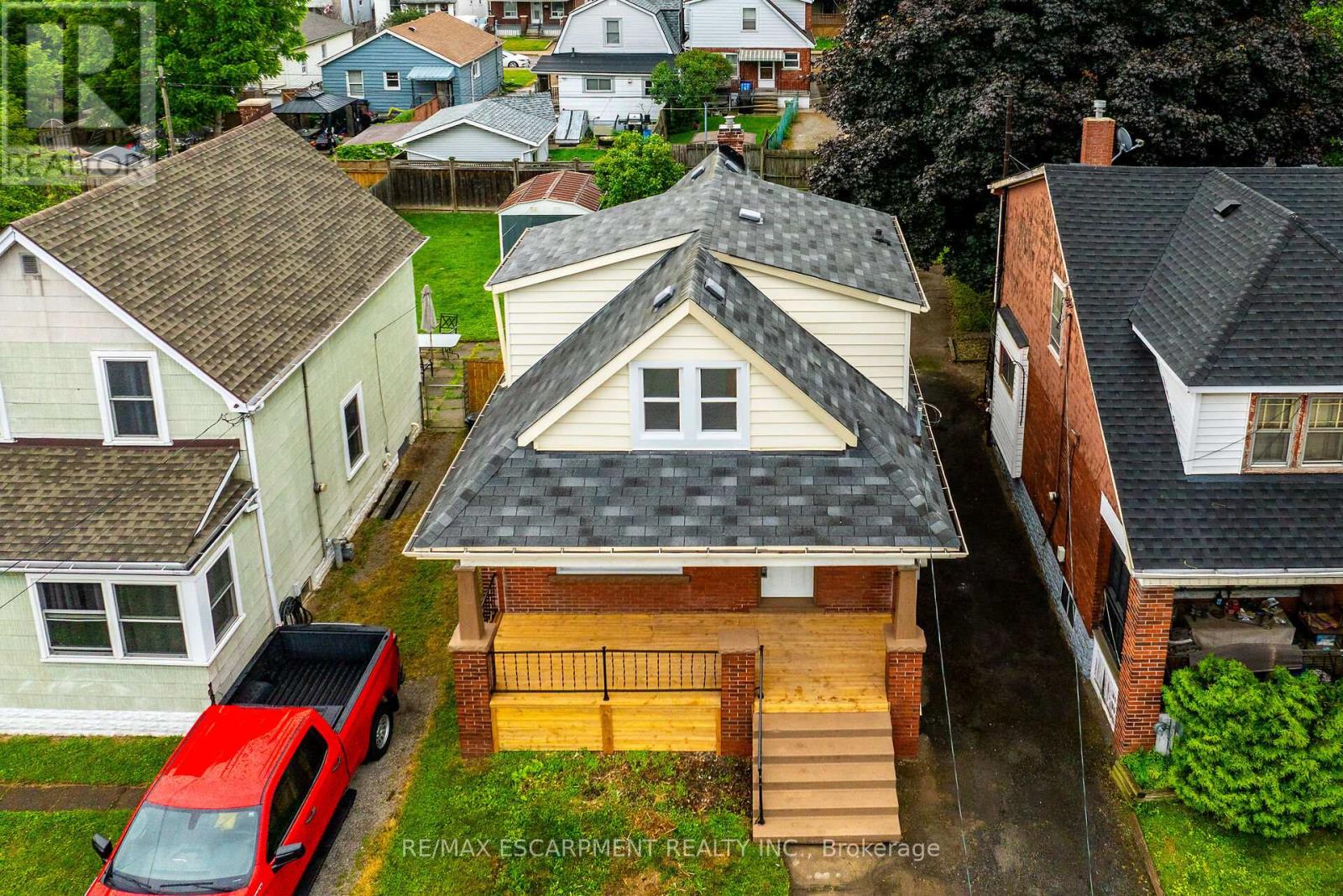 20 Crosthwaite Avenue N, Hamilton, Ontario  L8H 4T9 - Photo 6 - X12603322