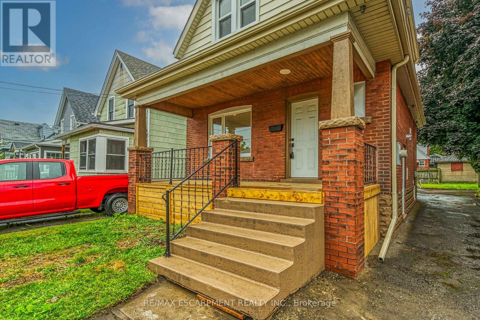 20 Crosthwaite Avenue N, Hamilton, Ontario  L8H 4T9 - Photo 8 - X12603322