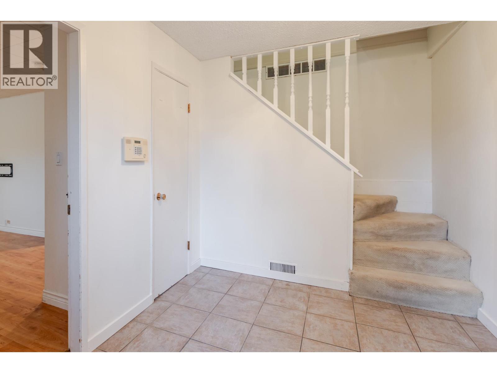 80 53a Street, Delta, British Columbia  V4M 3C4 - Photo 3 - R3072189