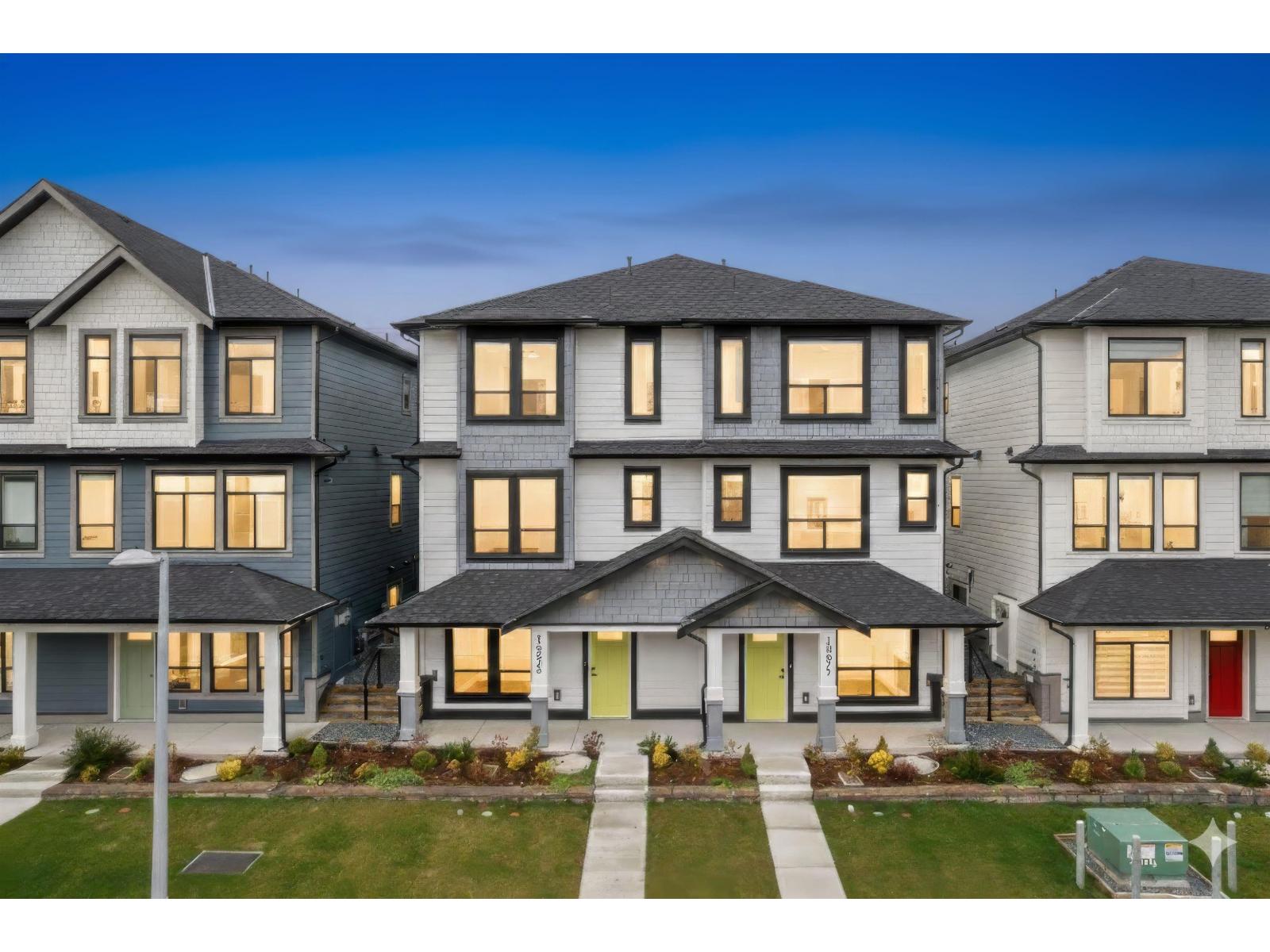 16673 16 Avenue, Surrey, British Columbia  V3S 0X7 - Photo 2 - R3066144