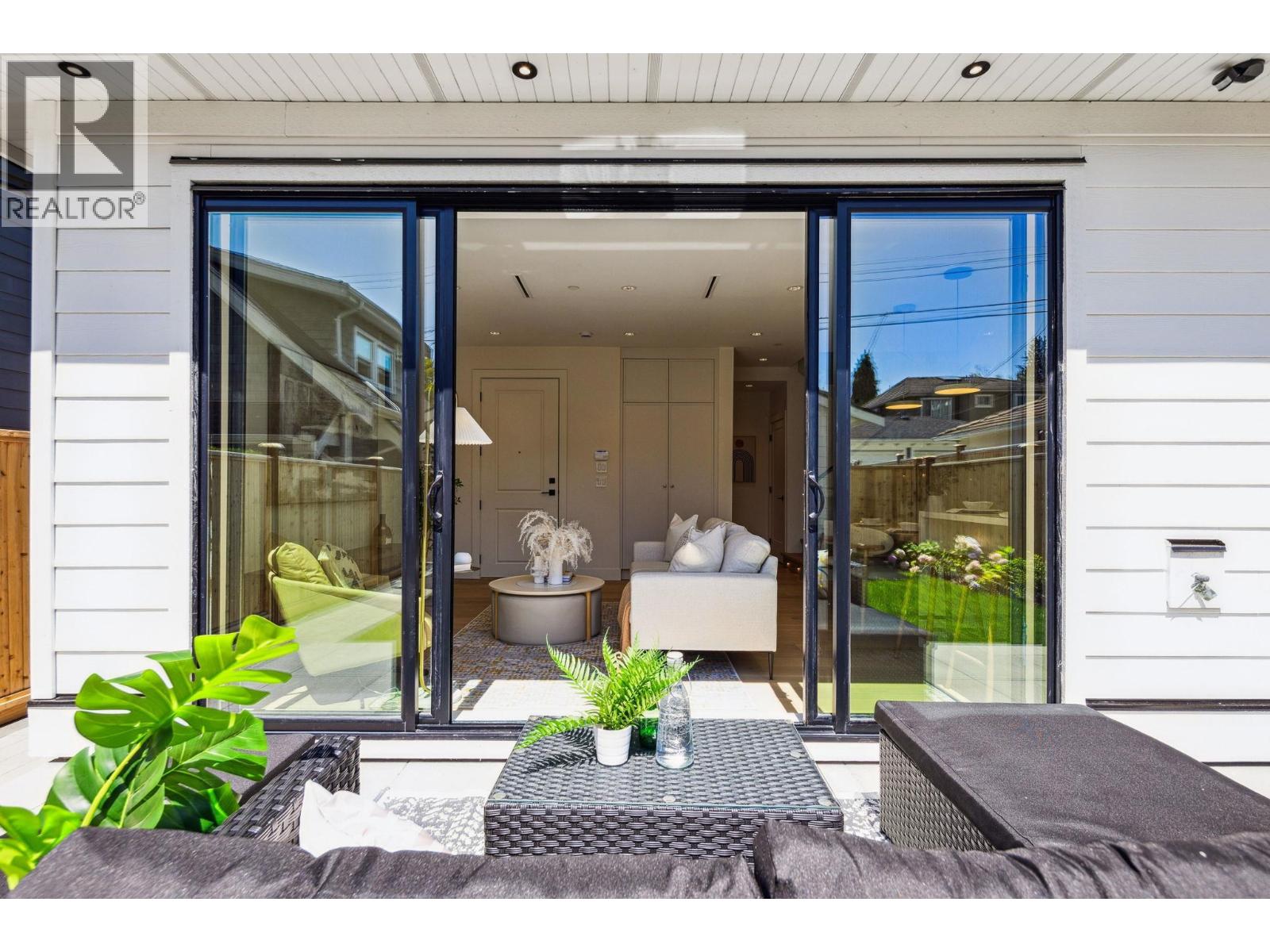 2 250 E 39th Avenue, Vancouver, British Columbia  V5W 1K2 - Photo 34 - R3072354