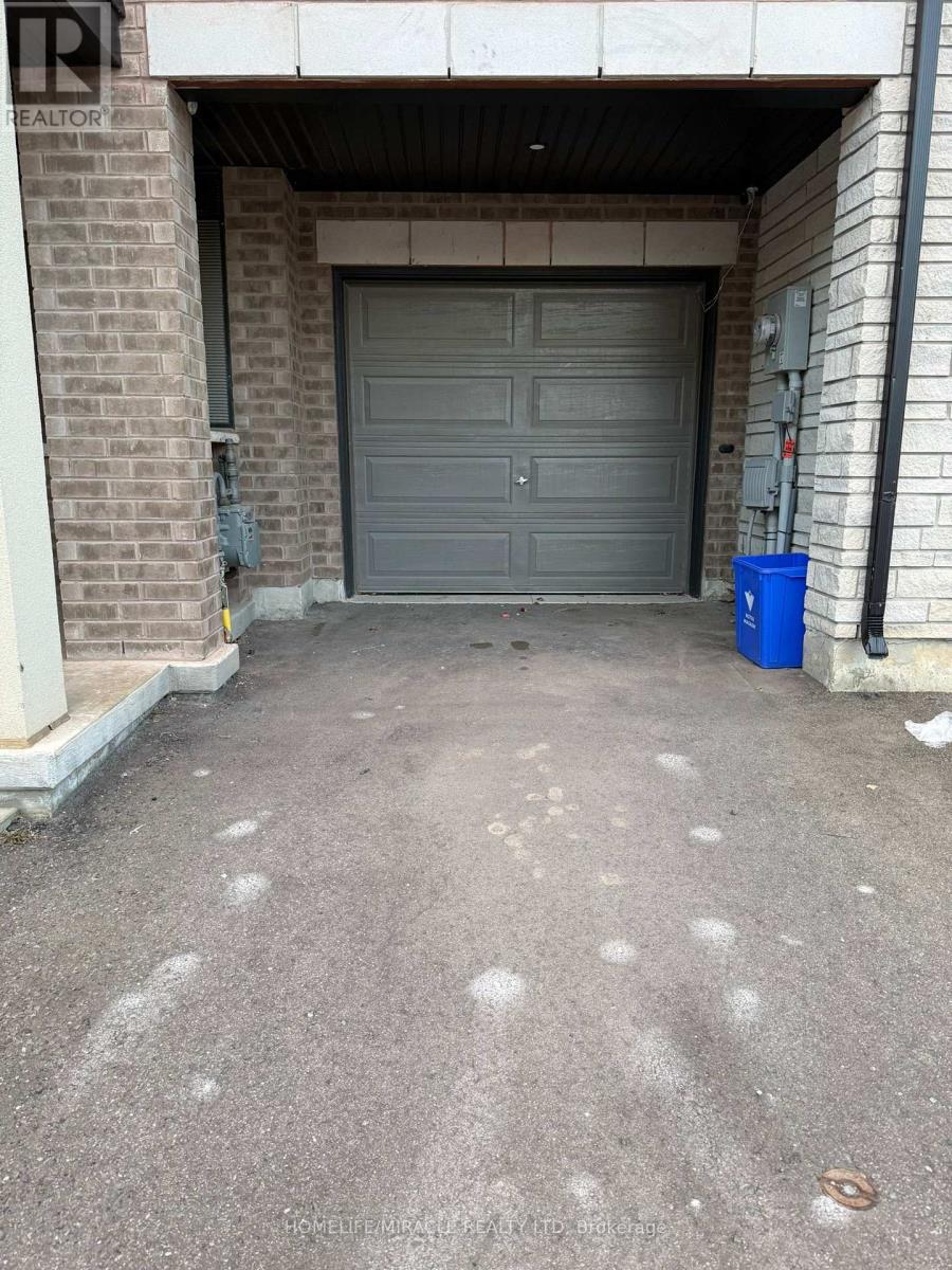 132 - 590 N Service Road, Hamilton, Ontario  L8E 0K5 - Photo 4 - X12547654