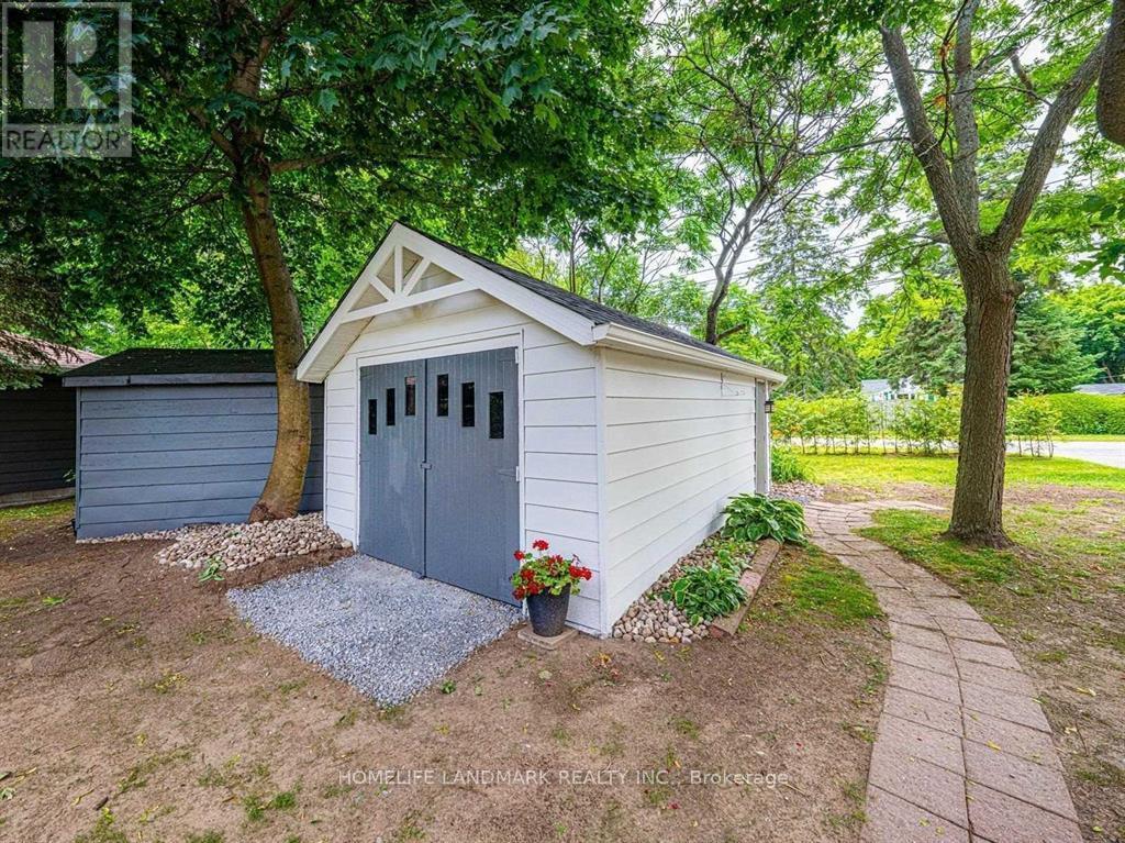 851 Lake Drive E, Georgina, Ontario  L0E 1L0 - Photo 19 - N12603344