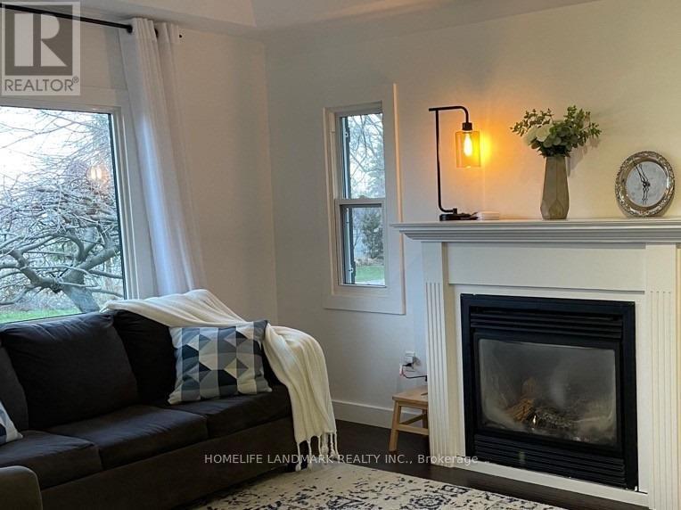 851 Lake Drive E, Georgina, Ontario  L0E 1L0 - Photo 2 - N12603344