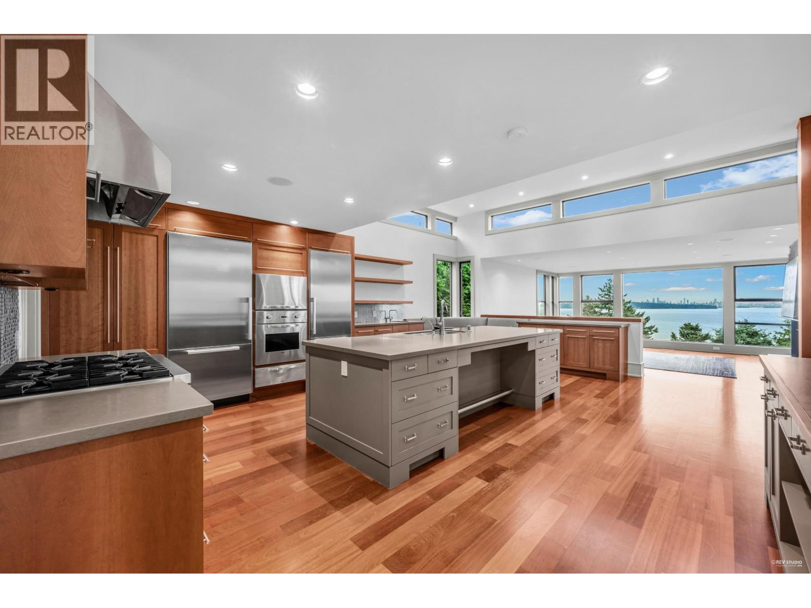 3570 Creery Avenue, West Vancouver, British Columbia  V7V 2M1 - Photo 10 - R3057437