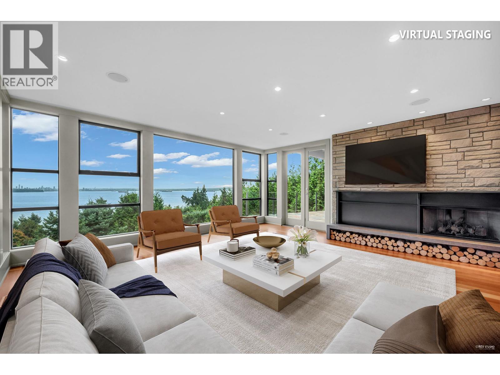 3570 Creery Avenue, West Vancouver, British Columbia  V7V 2M1 - Photo 2 - R3057437