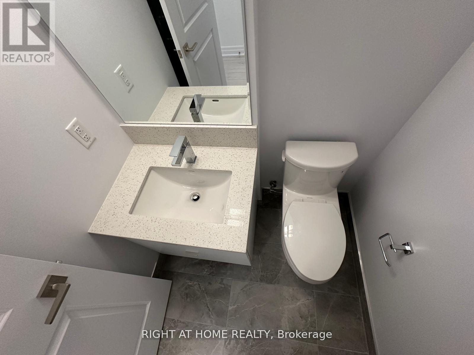 2408 - 30 Elm Drive W, Mississauga, Ontario  L5B 0N6 - Photo 9 - W12603340