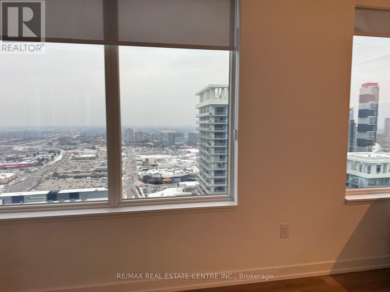 2903 - 395 Square One Drive, Mississauga, Ontario  L5B 0P6 - Photo 11 - W12603364