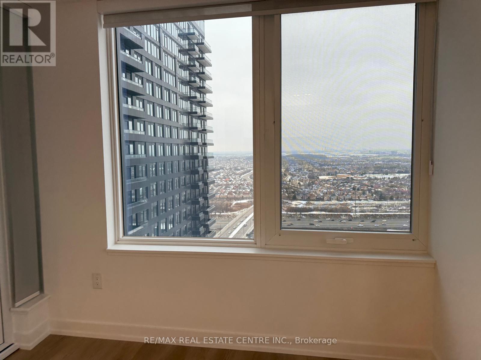 2903 - 395 Square One Drive, Mississauga, Ontario  L5B 0P6 - Photo 16 - W12603364