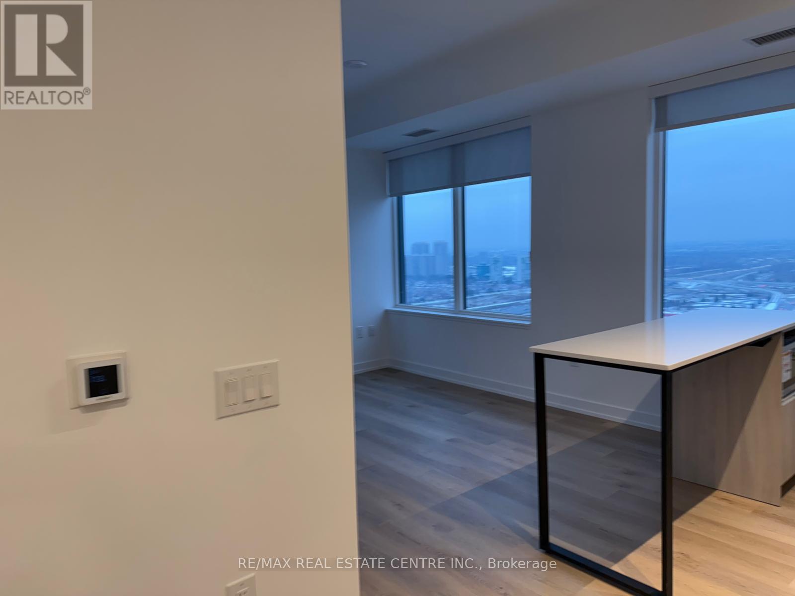 2903 - 395 Square One Drive, Mississauga, Ontario  L5B 0P6 - Photo 30 - W12603364