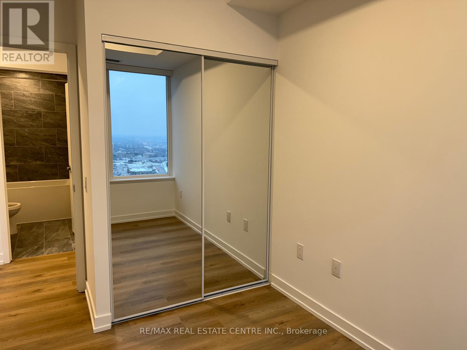 2903 - 395 Square One Drive, Mississauga, Ontario  L5B 0P6 - Photo 35 - W12603364