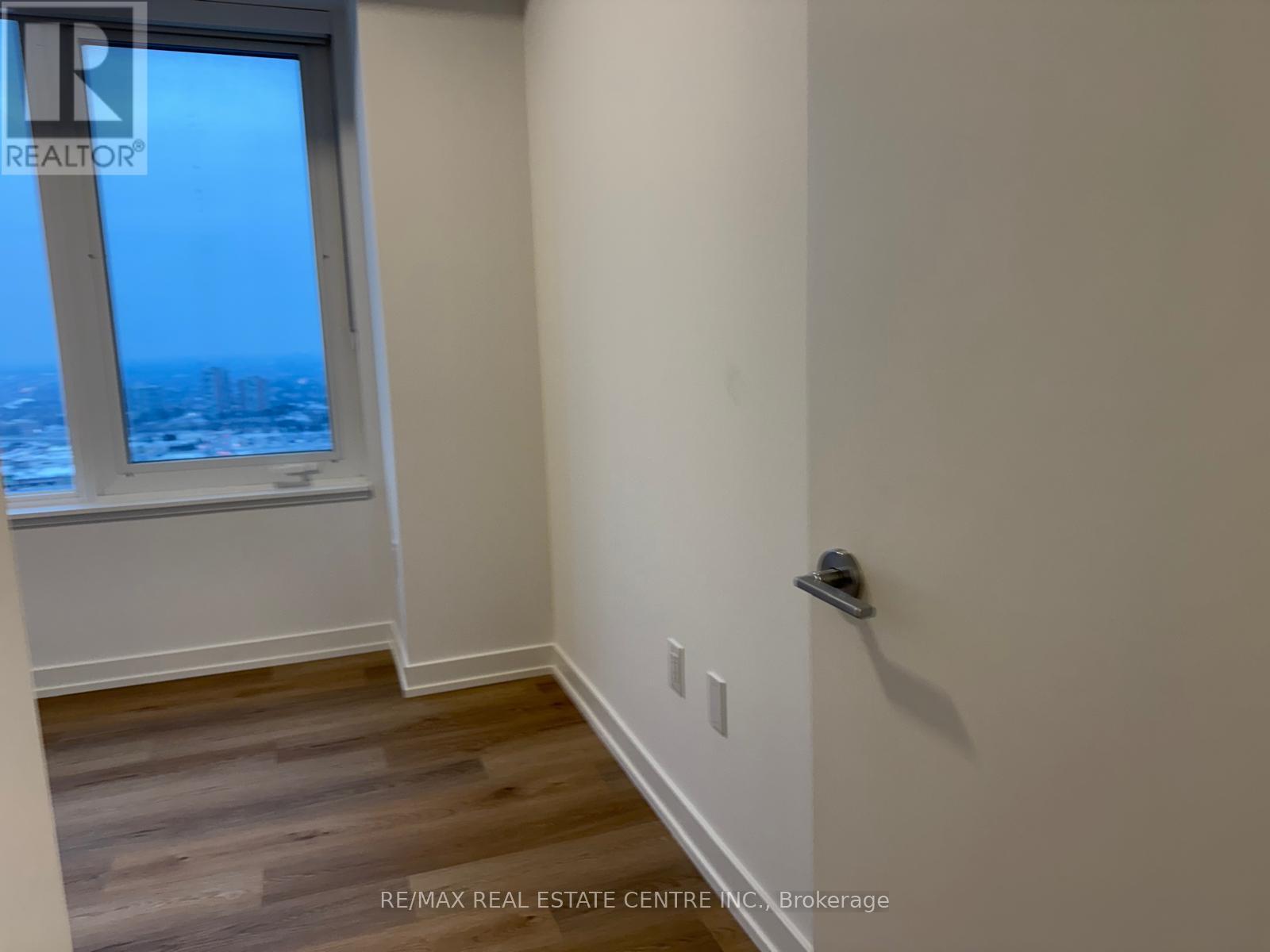 2903 - 395 Square One Drive, Mississauga, Ontario  L5B 0P6 - Photo 36 - W12603364