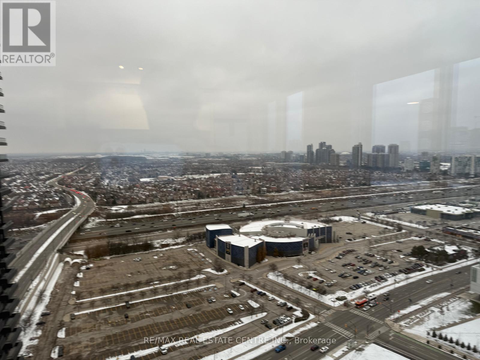 2903 - 395 Square One Drive, Mississauga, Ontario  L5B 0P6 - Photo 6 - W12603364