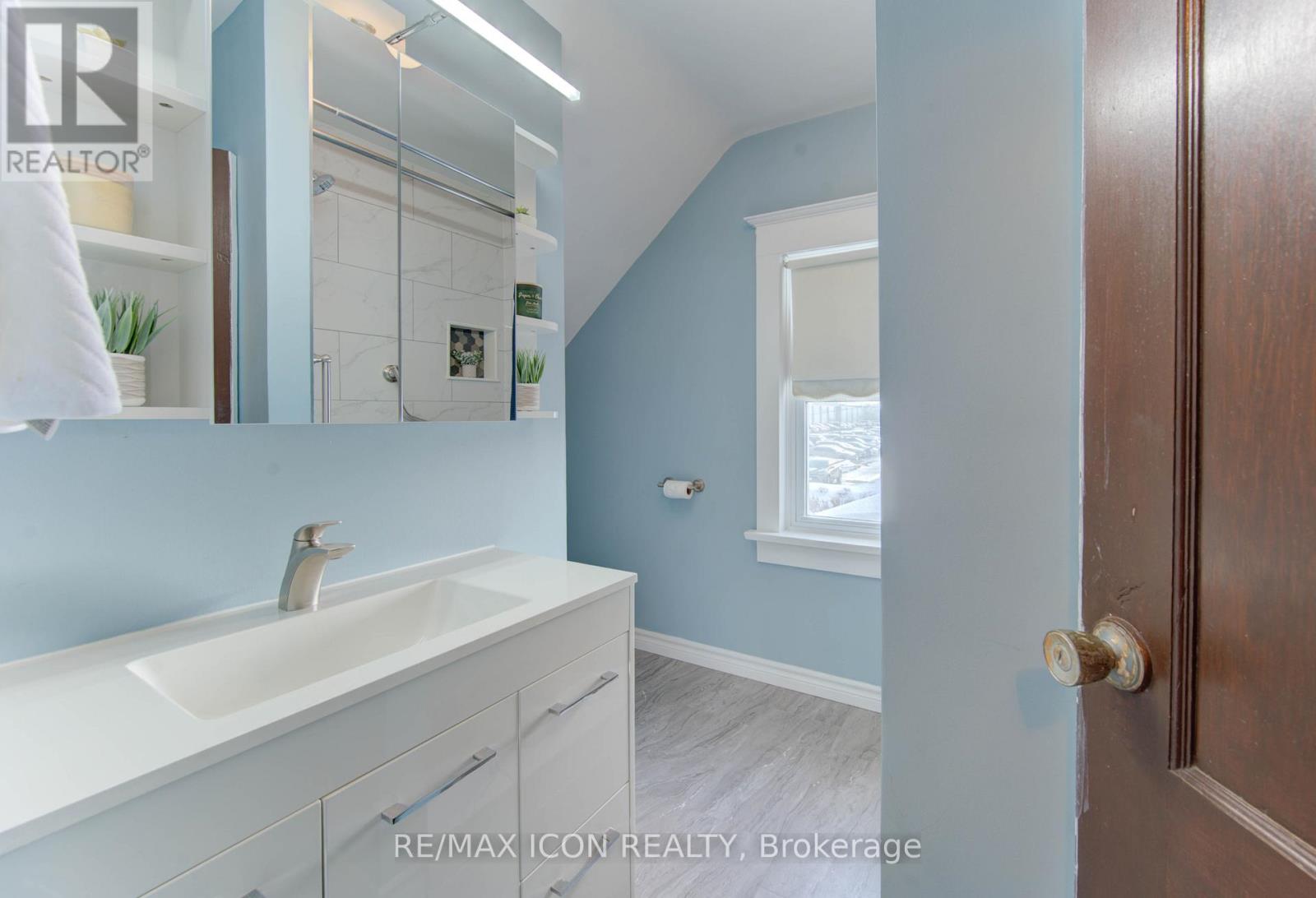 160 Glasgow Street, Waterloo, Ontario  N2G 2G9 - Photo 18 - X12603350