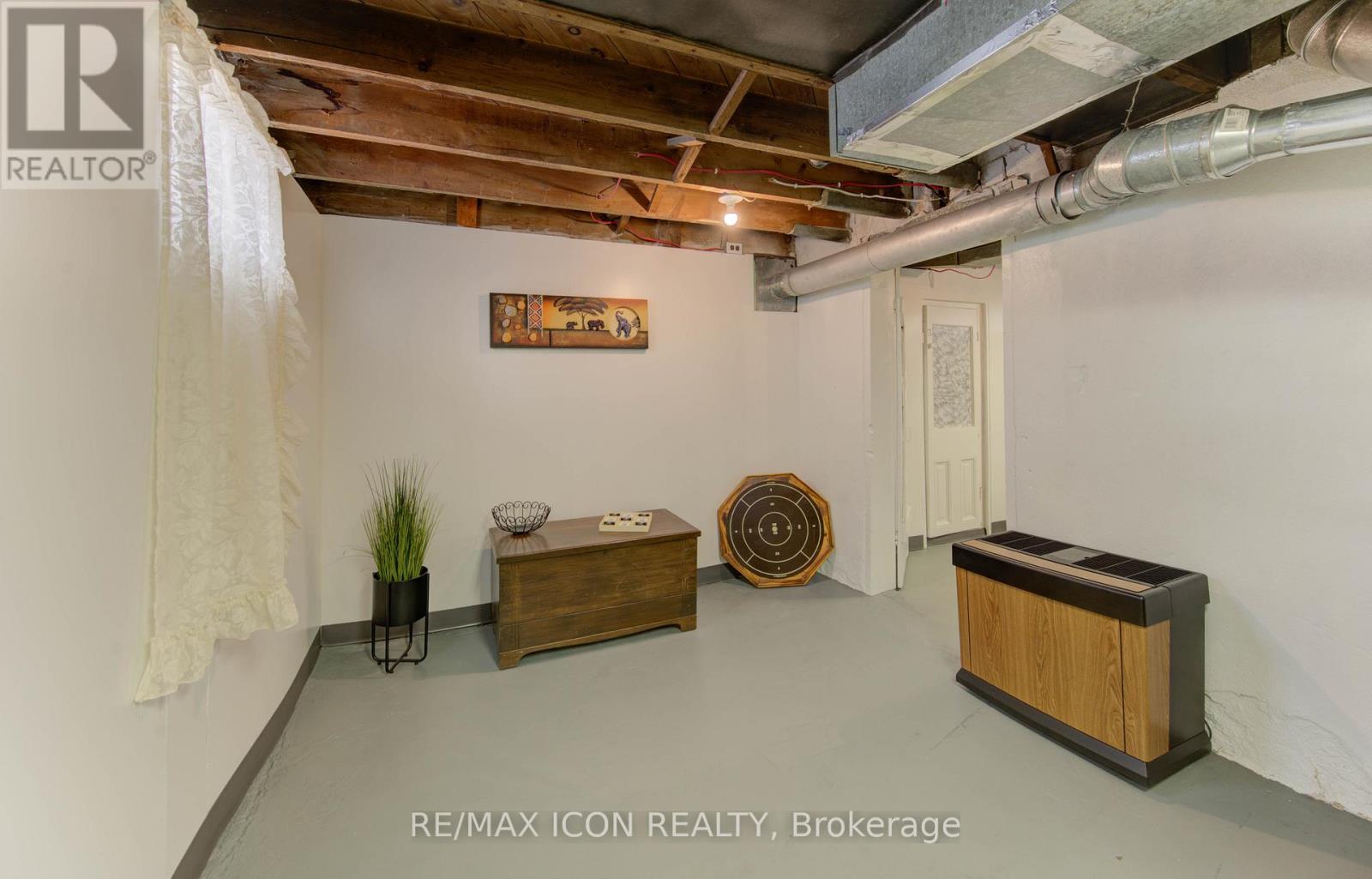 160 Glasgow Street, Waterloo, Ontario  N2G 2G9 - Photo 26 - X12603350