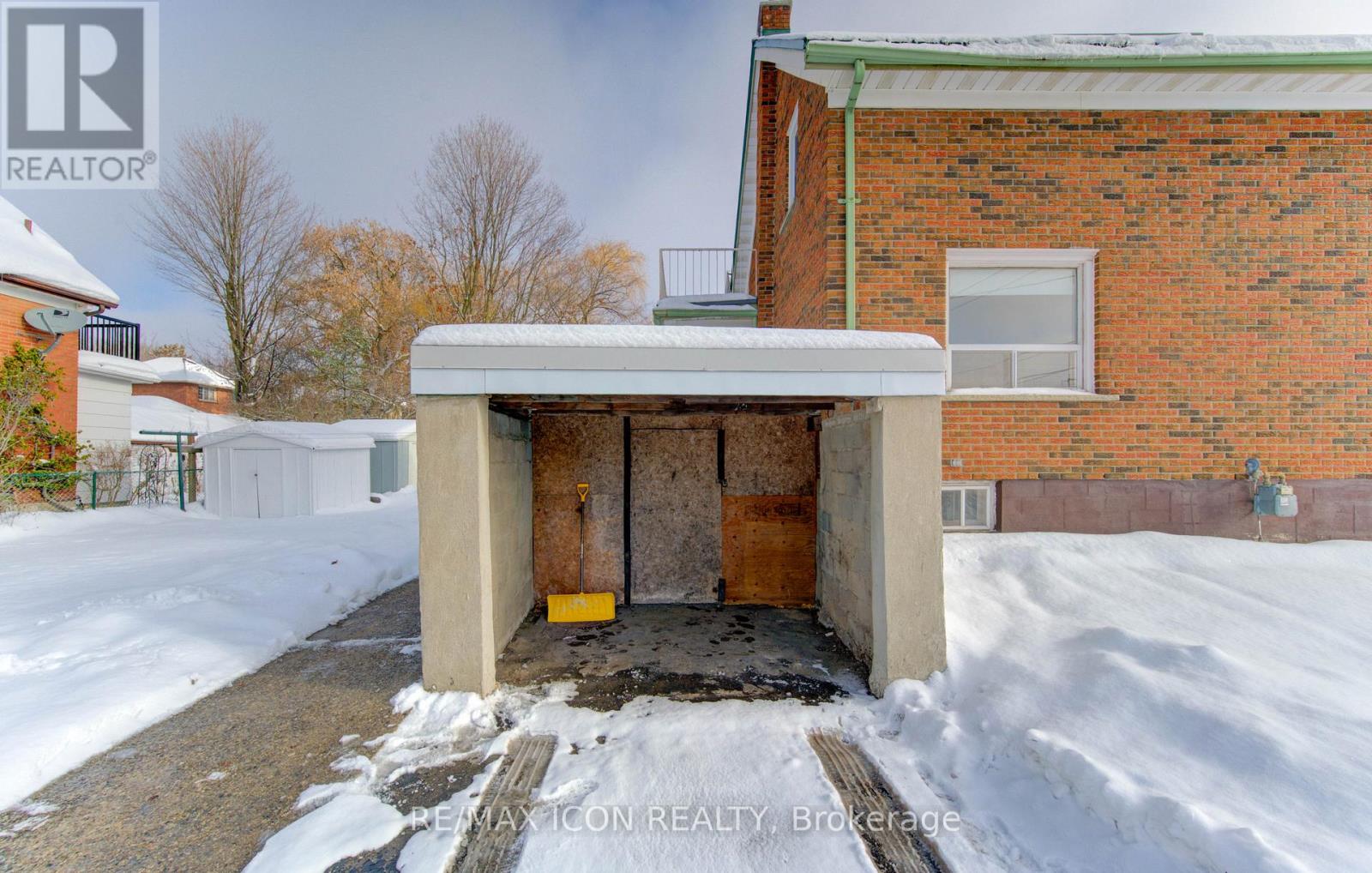 160 Glasgow Street, Waterloo, Ontario  N2G 2G9 - Photo 34 - X12603350
