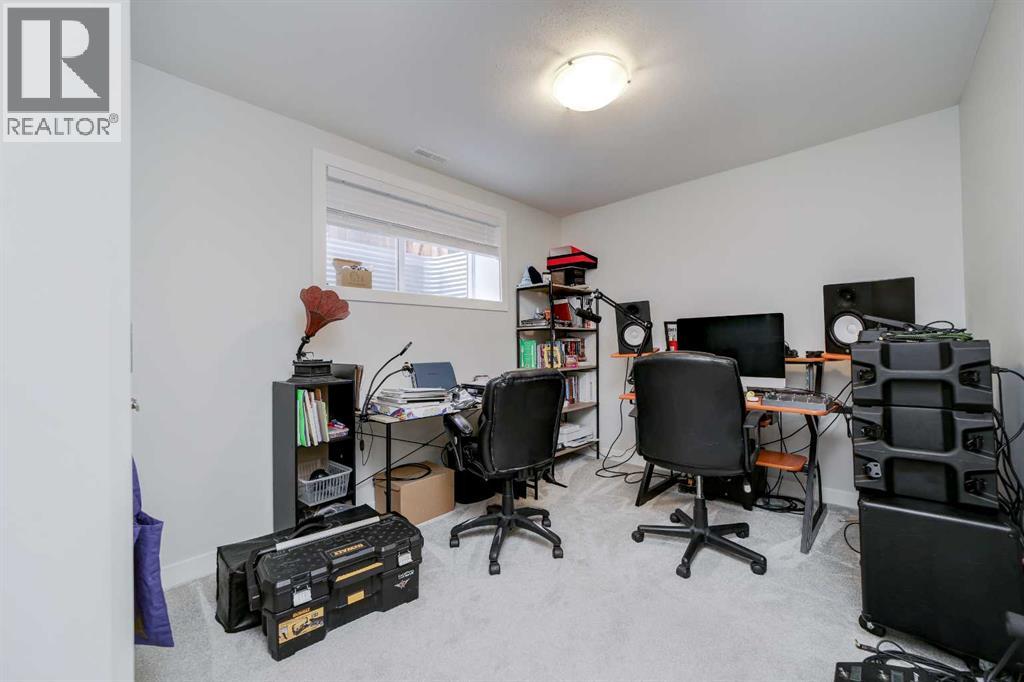 233 Agnes Short Place N, Lethbridge, Alberta  T1H 7G4 - Photo 32 - A2262999