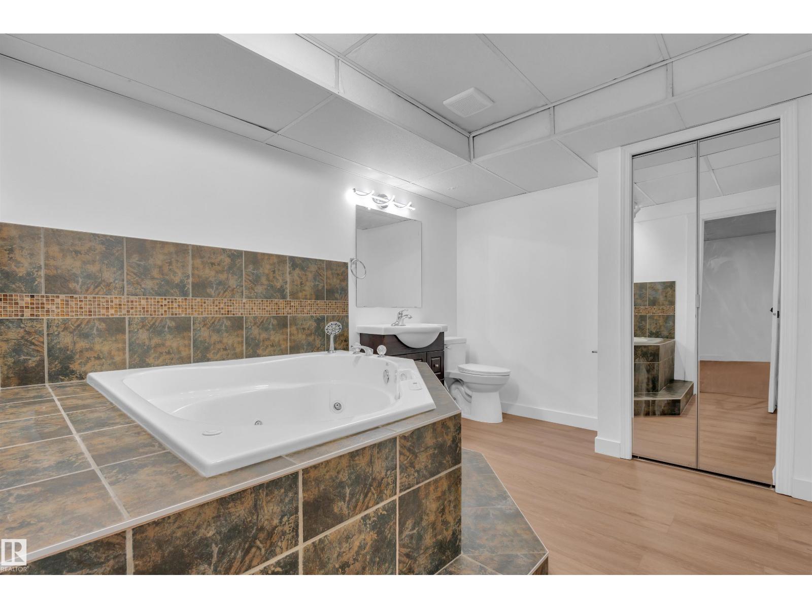 1111 49a St Nw, Edmonton, Alberta T6L 4C5 - Photo 25 - E4464187