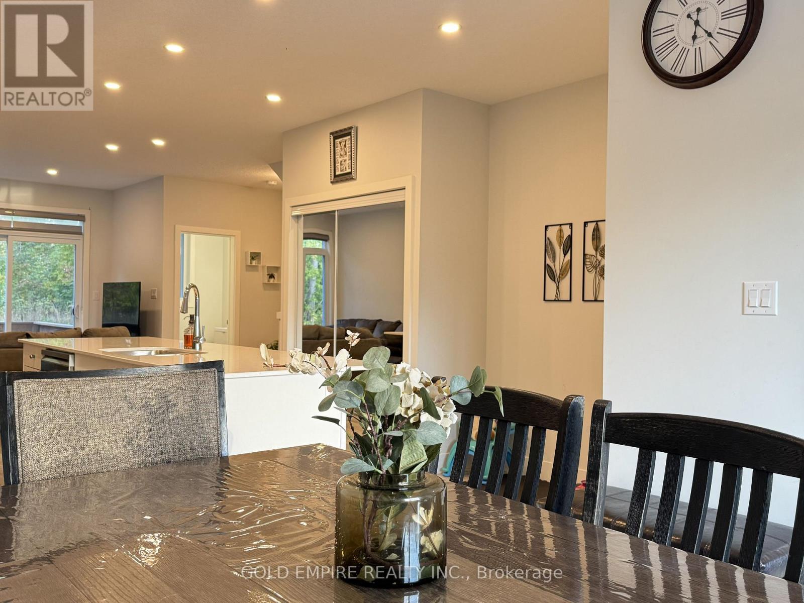 45 - 990 Deveron Crescent, London South, Ontario  N5Z 0B3 - Photo 11 - X12603382