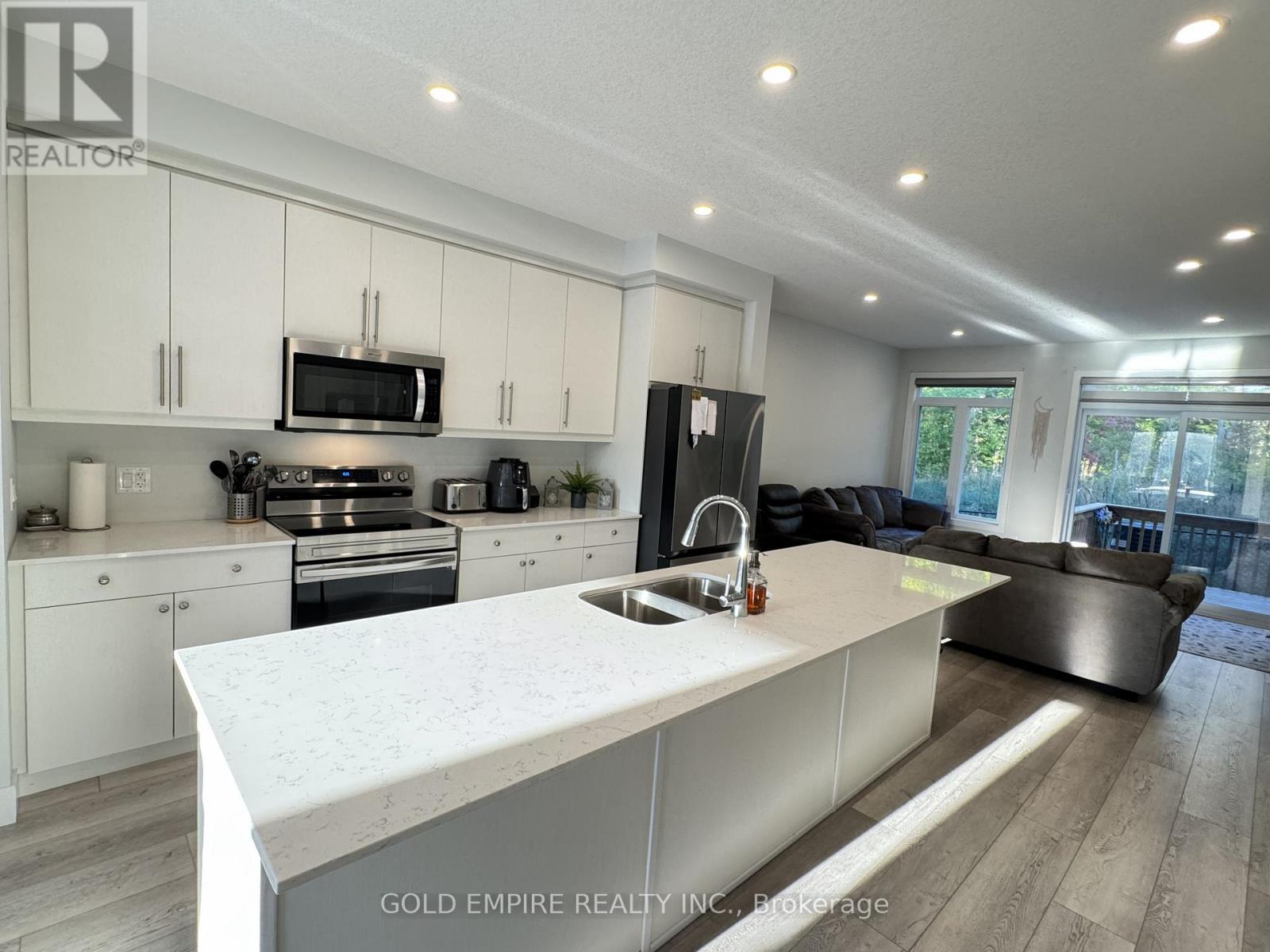 45 - 990 Deveron Crescent, London South, Ontario  N5Z 0B3 - Photo 15 - X12603382