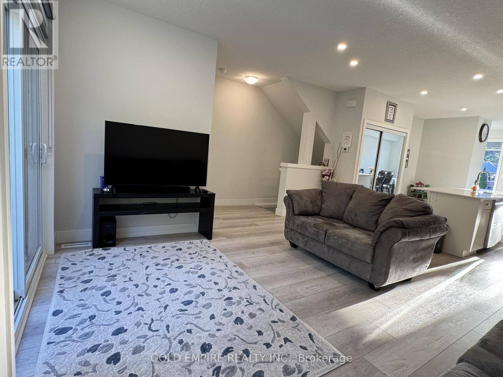 45 - 990 Deveron Crescent, London South, Ontario  N5Z 0B3 - Photo 18 - X12603382