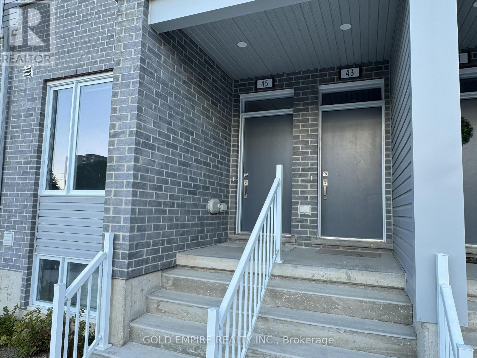 45 - 990 Deveron Crescent, London South, Ontario  N5Z 0B3 - Photo 4 - X12603382