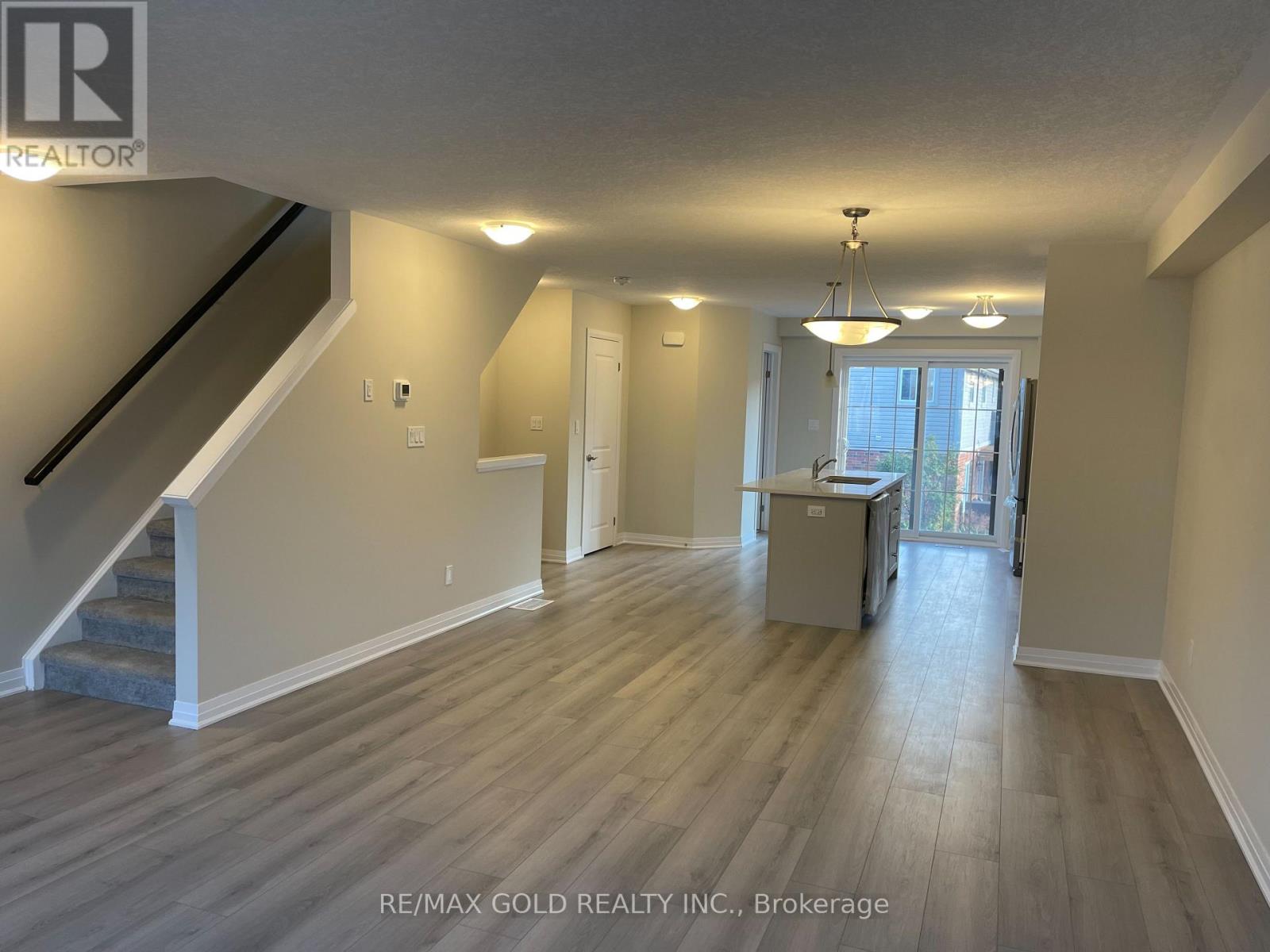 3 - 311 Woolwich Street, Waterloo, Ontario  N2K 0H4 - Photo 6 - X12601172