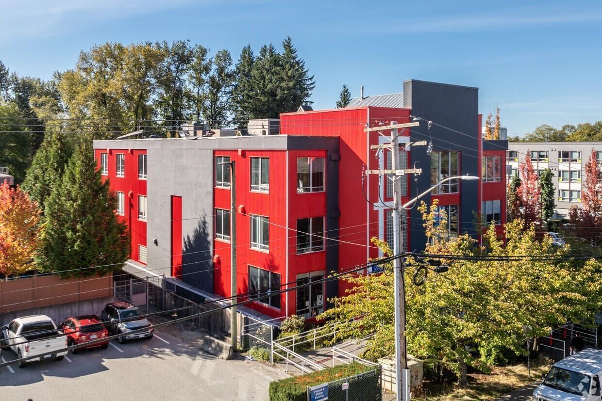 114 13710 94a Avenue, Surrey, British Columbia  V3V 1N1 - Photo 2 - C8074288