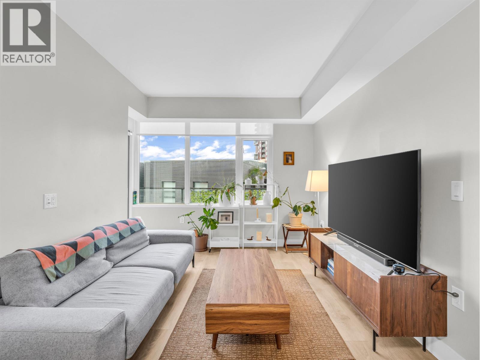 607 3451 Sawmill Crescent, Vancouver, British Columbia  V5S 0H3 - Photo 8 - R3072345