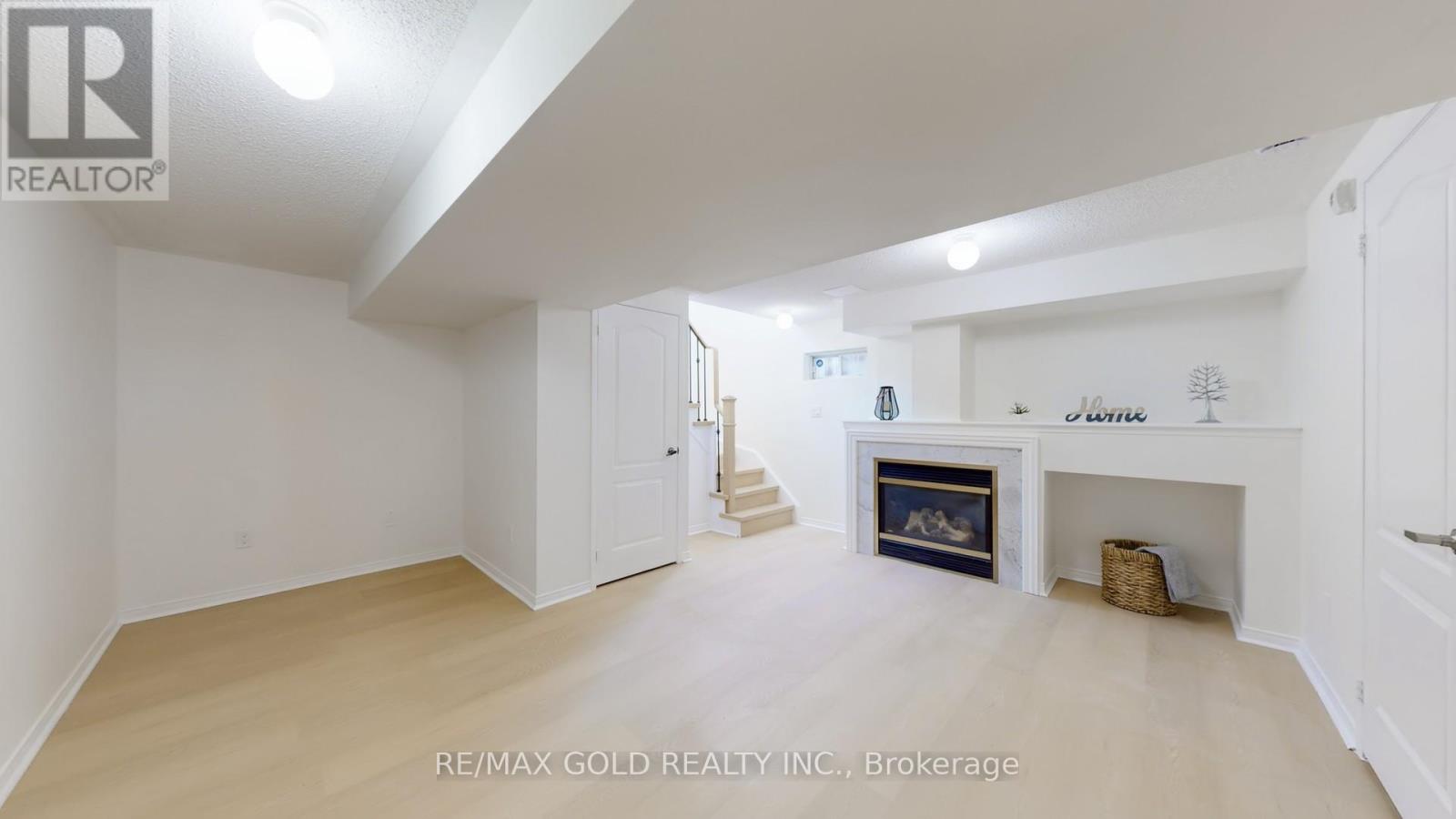 26 Applegrove Court, Brampton, Ontario L6R 2Y8 - Photo 33 - W12600070