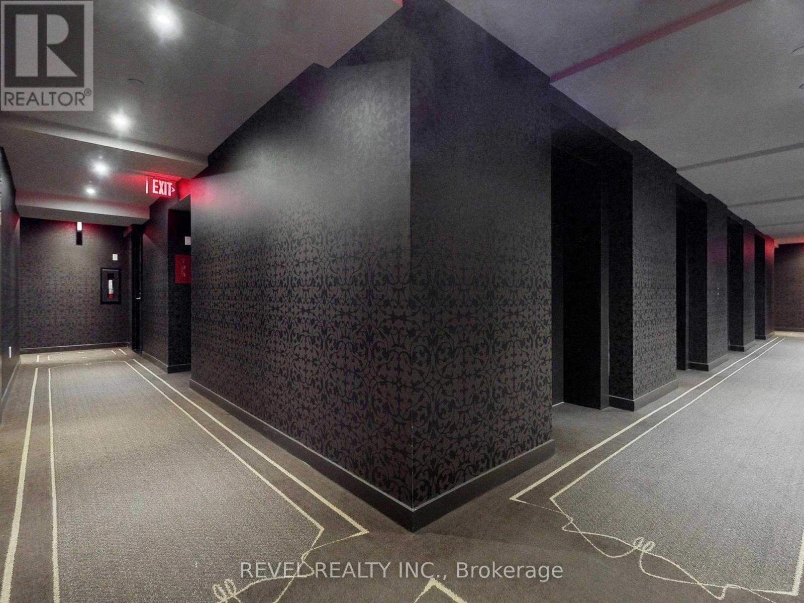 2412 - 197 Yonge Street, Toronto, Ontario  M5B 1M4 - Photo 18 - C12603400