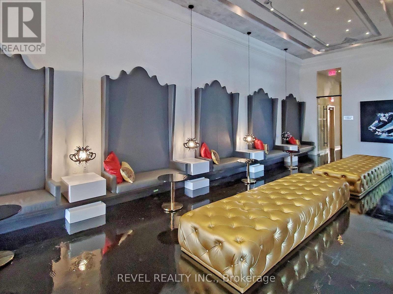 2412 - 197 Yonge Street, Toronto, Ontario  M5B 1M4 - Photo 33 - C12603400