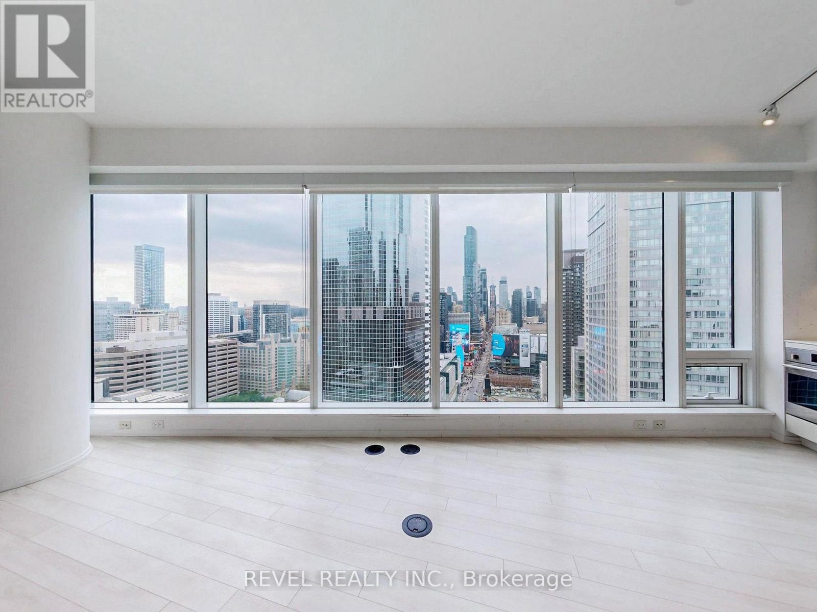 2412 - 197 Yonge Street, Toronto, Ontario  M5B 1M4 - Photo 8 - C12603400