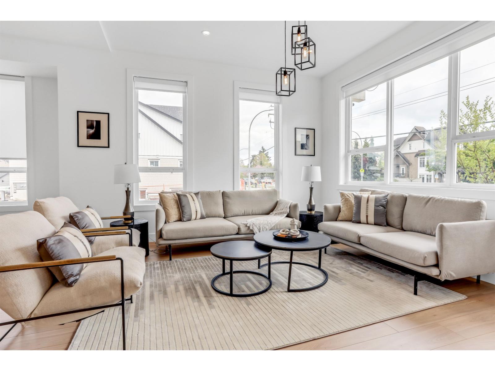 20959 83 Avenue, Langley, British Columbia  V2Y 4K4 - Photo 3 - R3072140