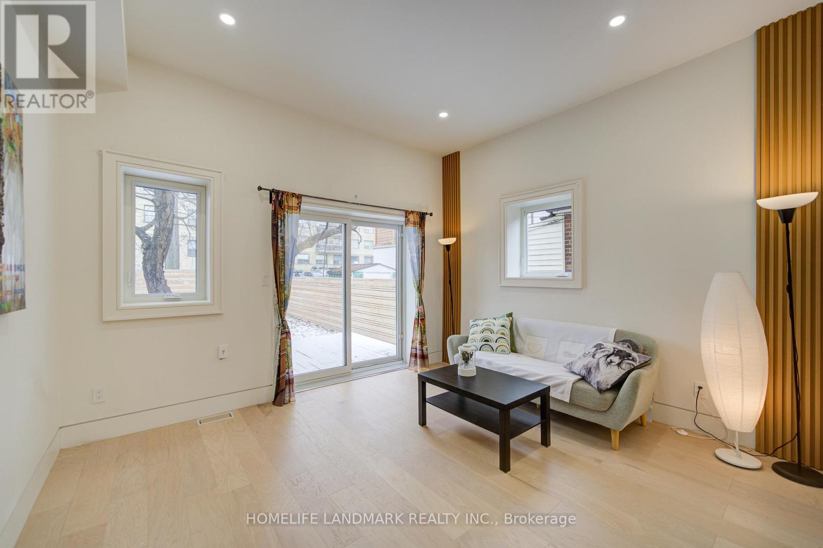 16 Mulberry Crescent, Toronto, Ontario  M6C 1N5 - Photo 19 - C12603410