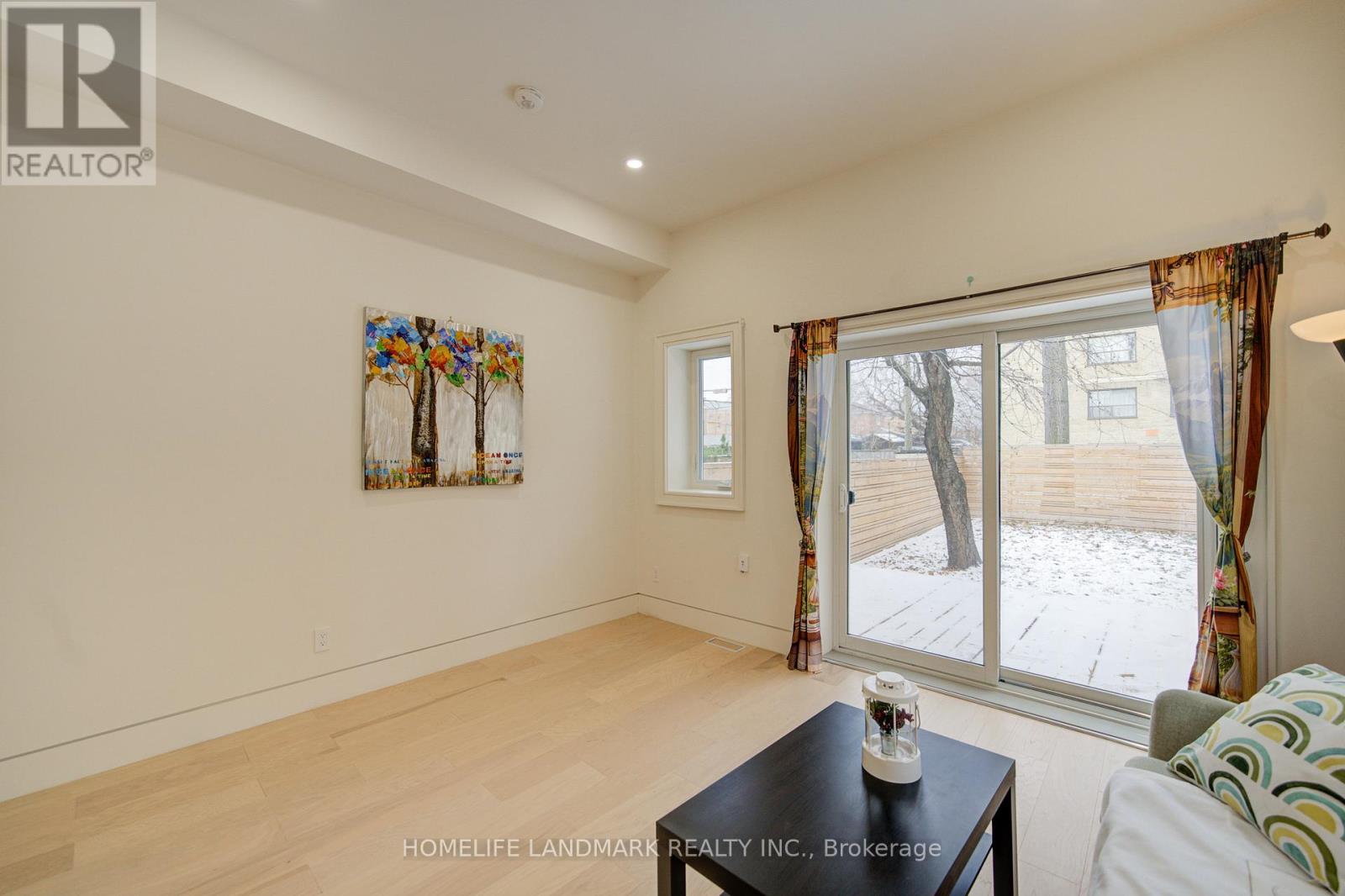 16 Mulberry Crescent, Toronto, Ontario  M6C 1N5 - Photo 22 - C12603410