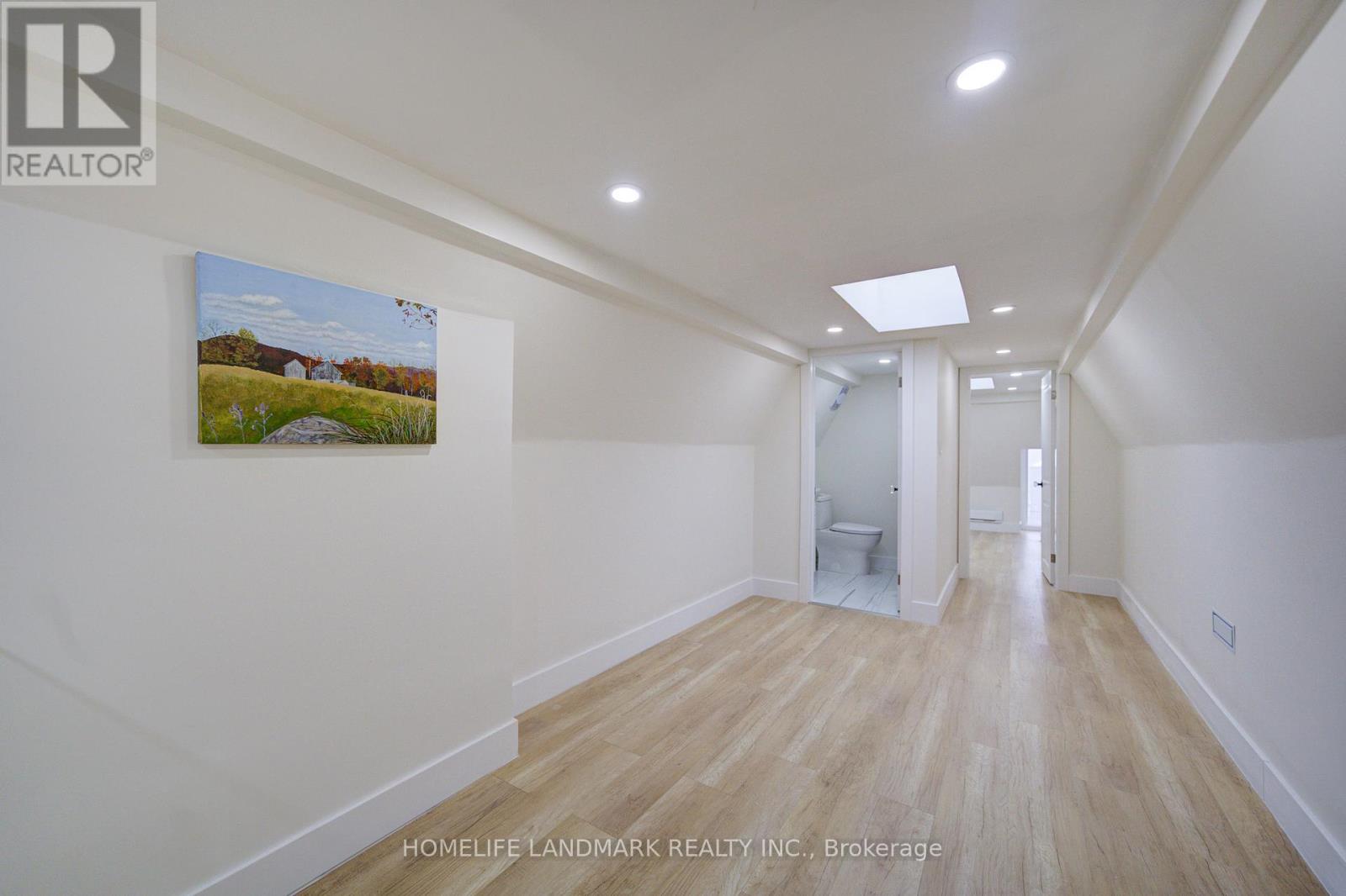 16 Mulberry Crescent, Toronto, Ontario  M6C 1N5 - Photo 39 - C12603410