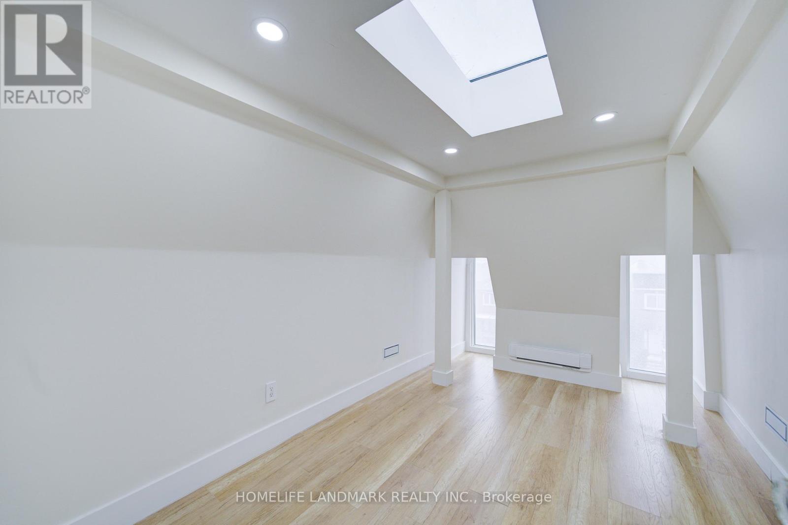 16 Mulberry Crescent, Toronto, Ontario  M6C 1N5 - Photo 41 - C12603410