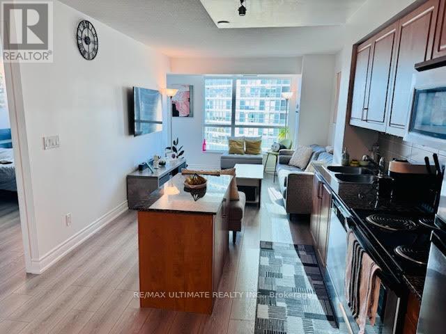 1309 - 215 Fort York Boulevard, Toronto, Ontario  M5V 4A2 - Photo 2 - C12603416