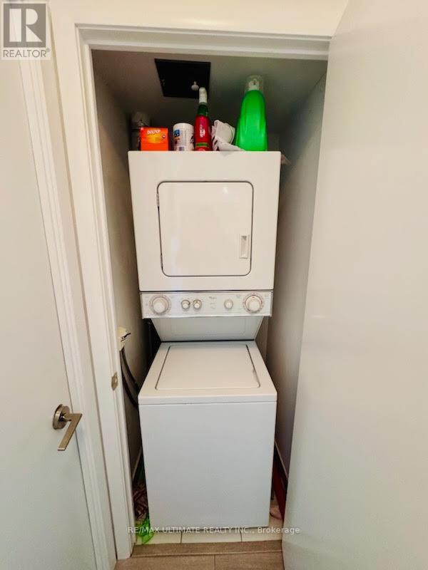 1309 - 215 Fort York Boulevard, Toronto, Ontario  M5V 4A2 - Photo 8 - C12603416