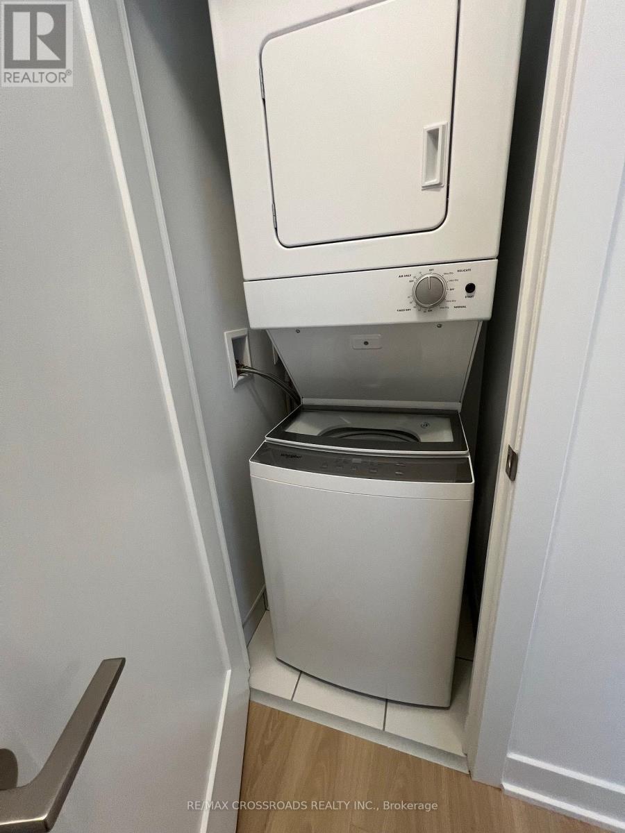 940 - 2545 Simcoe Street N, Oshawa, Ontario L1L 0W3 - Photo 14 - E12596382