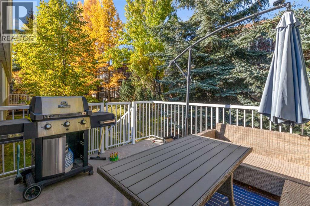 4 Christie Gardens Sw, Calgary, Alberta  T3H 3B5 - Photo 32 - A2264204