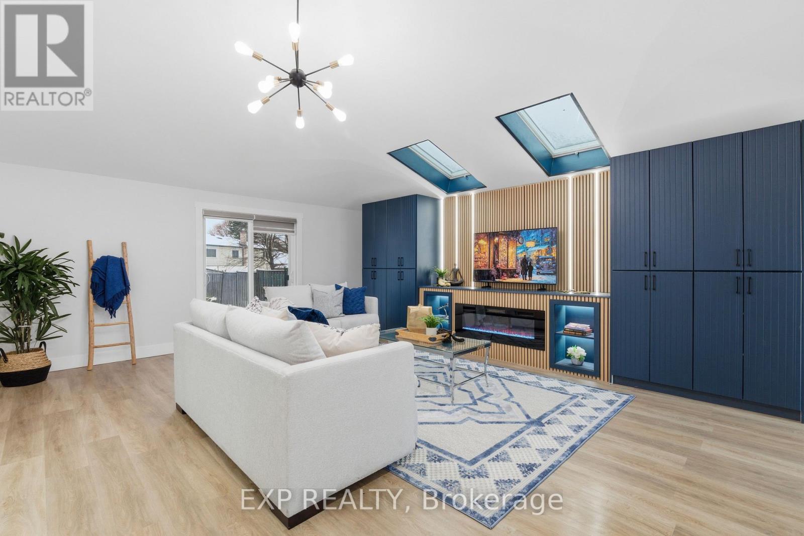 80 Mountainview Road S, Halton Hills, Ontario  L7G 4K5 - Photo 4 - W12603396