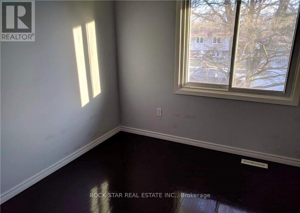 34 Preston Place, Welland, Ontario  L3C 3K3 - Photo 11 - X12603404