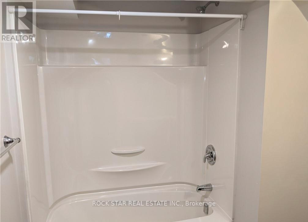 34 Preston Place, Welland, Ontario  L3C 3K3 - Photo 16 - X12603404