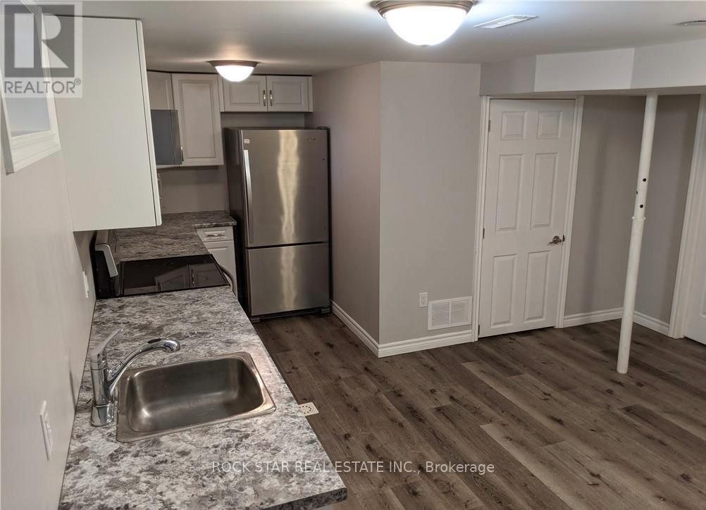 34 Preston Place, Welland, Ontario  L3C 3K3 - Photo 17 - X12603404