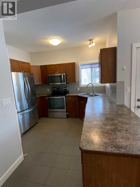 21 Blue Heron Court, Lake Newell Resort, Alberta  T1R 0X5 - Photo 8 - A2273388