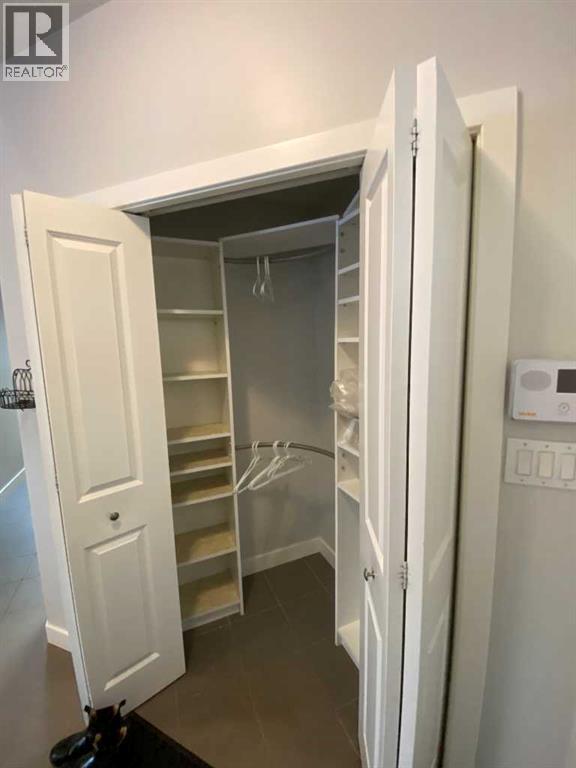 21 Blue Heron Court, Lake Newell Resort, Alberta  T1R 0X5 - Photo 4 - A2273388