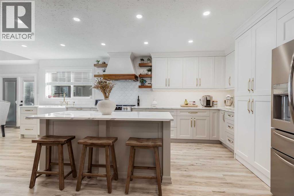 127 Canoe Place Sw, Airdrie, Alberta  T4B 2L5 - Photo 12 - A2259815